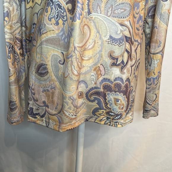 ❤️3/$30 Noracora Long Sleeve Top - Picture 6 of 10